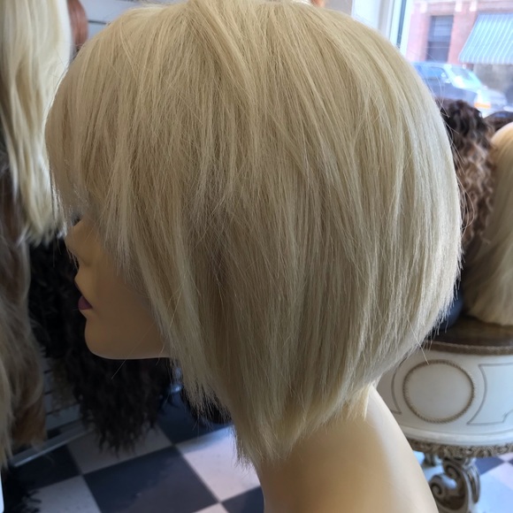 Blonde bob Lacefront wig main image 8